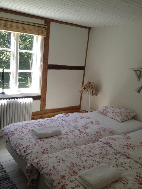 Saebyholms Gard Bed & Breakfast Laholm Room photo