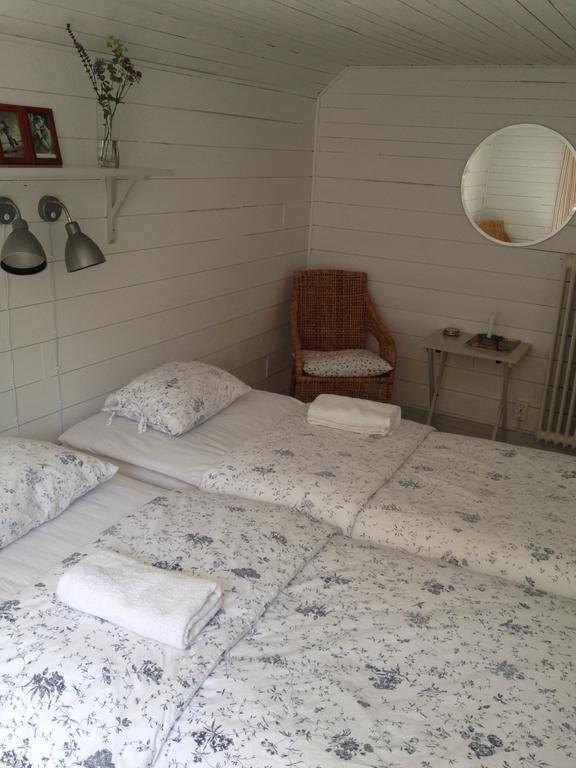 Saebyholms Gard Bed & Breakfast Laholm Room photo